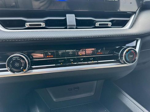 New 2026 Chevrolet Equinox LT w/ Safety and Technology Package image 13