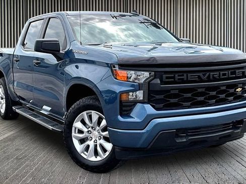 Used 2024 Chevrolet Silverado 1500 Custom AWD/4WD image 10