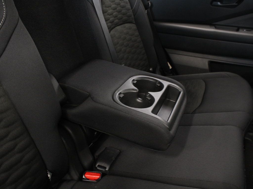 Used 2024 Nissan Pathfinder SV FWD image 30