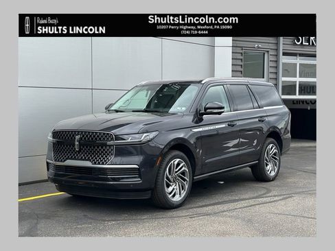 New 2026 Lincoln Navigator Reserve AWD/4WD image 1