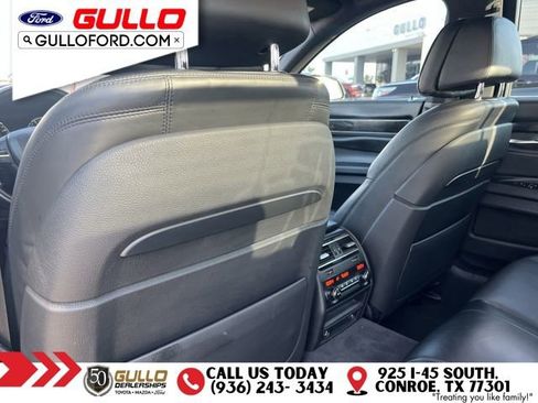 Used 2014 BMW 750i RWD image 16