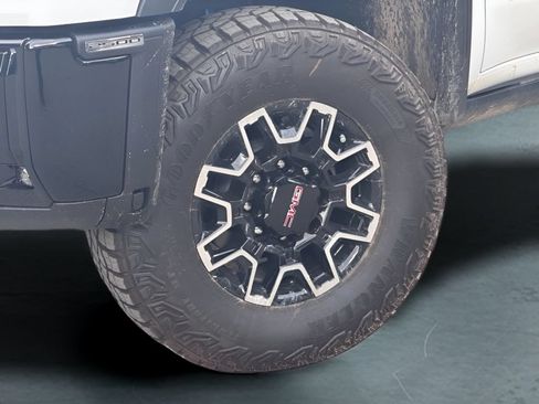 New 2026 GMC Sierra 2500 AT4X AWD/4WD image 2