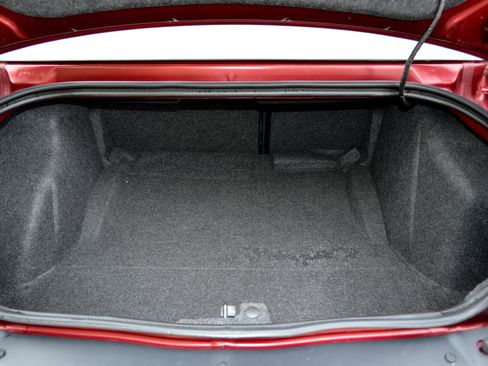 Used 2021 Dodge Challenger GT w/ Plus Package image 8