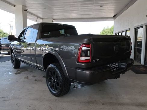 Used 2022 RAM 2500 Laramie AWD/4WD image 5
