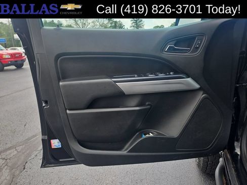 Certified 2021 Chevrolet Colorado ZR2 w/ ZR2 Midnight Special Edition AWD/4WD image 23