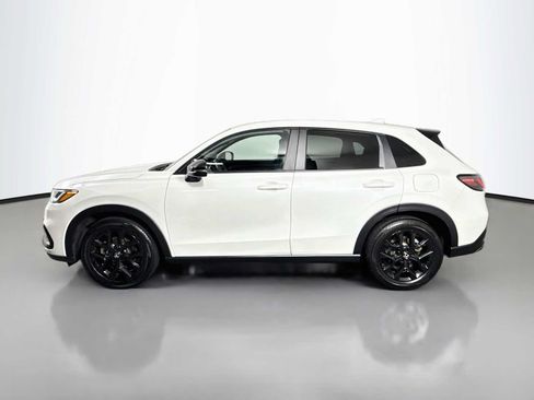 Used 2024 Honda HR-V Sport image 3