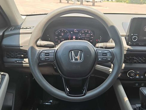 Certified 2025 Honda Accord LX image 11