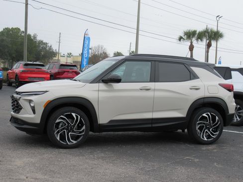 New 2026 Chevrolet TrailBlazer RS w/ Convenience Package image 2