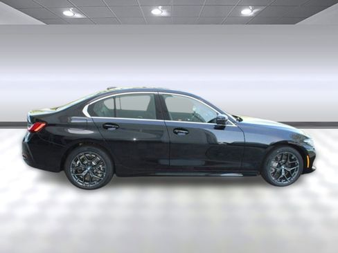 Used 2025 BMW 330i xDrive Sedan w/ Convenience Package image 8
