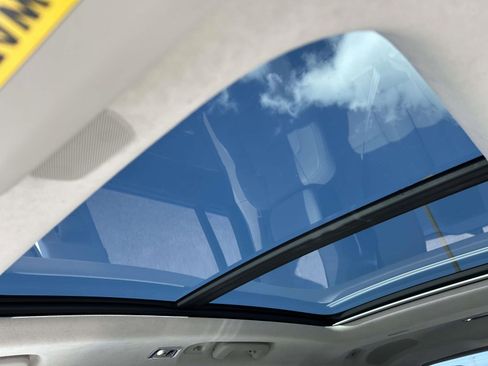 Certified 2022 Volvo XC90 T6 Inscription w/ Lounge Package image 11