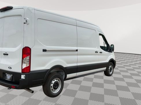 New 2026 Ford Transit 250 148 Medium Roof RWD image 5