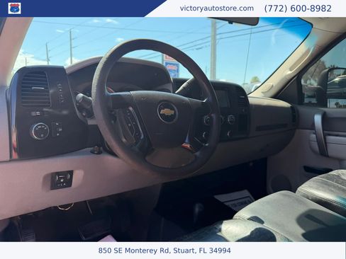 Used 2013 Chevrolet Silverado 2500 W/T AWD/4WD image 32