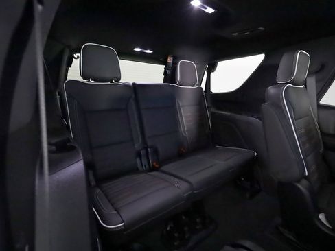 Used 2025 GMC Yukon AT4 Ultimate image 15