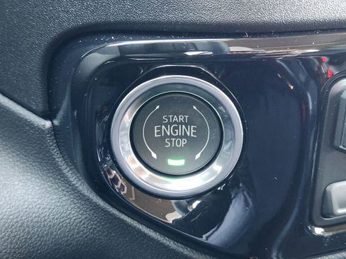 New 2026 GMC Sierra 1500 Elevation image 26