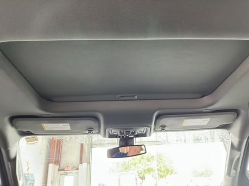 Used 2020 Chevrolet Silverado 1500 LTZ w/ LTZ Premium Package image 21