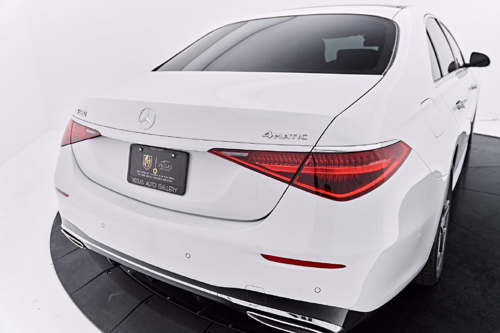 Used 2024 Mercedes-Benz S 580 4MATIC Sedan w/ AMG Line image 17