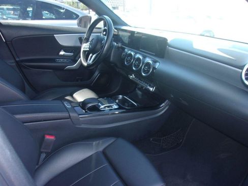 Used 2019 Mercedes-Benz A 220 image 5