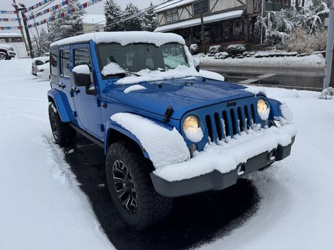 Used 2014 Jeep Wrangler Sport image 2