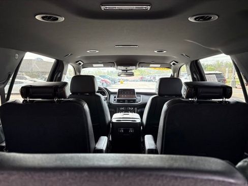 Used 2024 GMC Yukon AT4 w/ LPO, Floor Liner Package AWD/4WD image 34