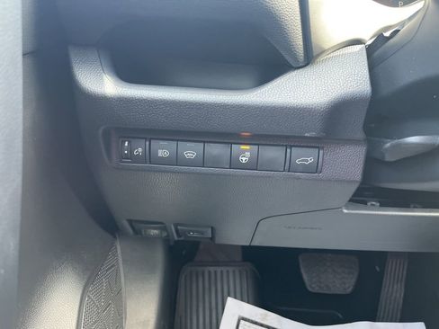 Used 2025 Toyota RAV4 XLE w/ Convenience Package image 59