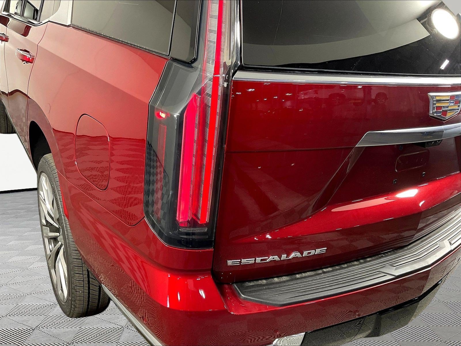 New 2026 Cadillac Escalade Luxury w/ Touring Package AWD/4WD image 17