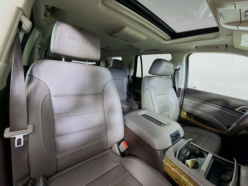 Used 2017 GMC Yukon Denali w/ Open Road Package AWD/4WD image 27