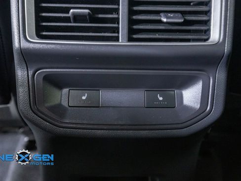 Used 2024 Volkswagen Atlas Cross Sport SEL Premium R-Line AWD/4WD image 30