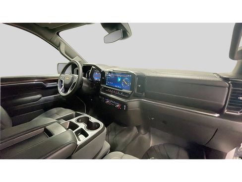 Used 2024 Chevrolet Silverado 1500 LT w/ Convenience Package II AWD/4WD image 18
