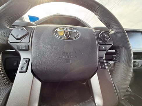 Used 2023 Toyota Tacoma TRD Off-Road image 20
