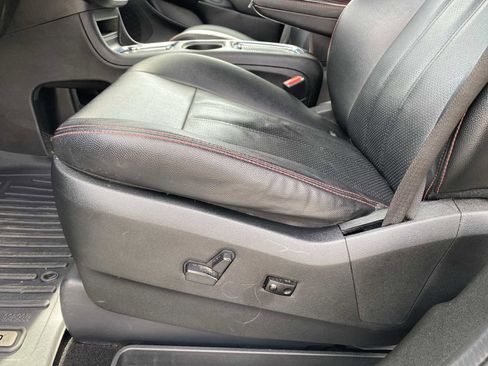 Used 2019 Dodge Grand Caravan GT image 25