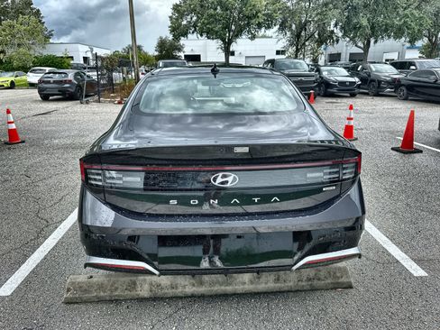 Used 2025 Hyundai Sonata Limited FWD image 7