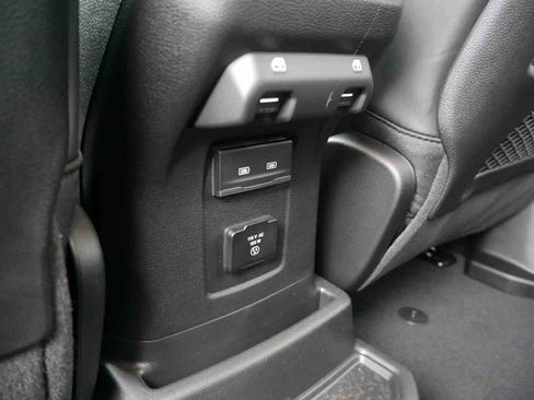New 2026 Jeep Wrangler Unlimited Rubicon w/ Steel Bumper Group AWD/4WD image 22