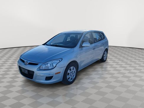Used 2010 Hyundai Elantra GLS image 4