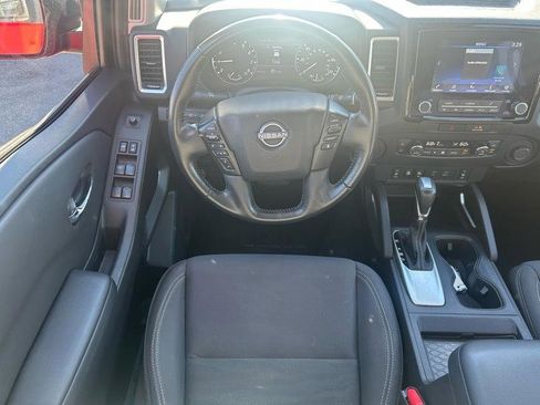 Used 2023 Nissan Frontier SV w/ SV Convenience Package RWD image 9