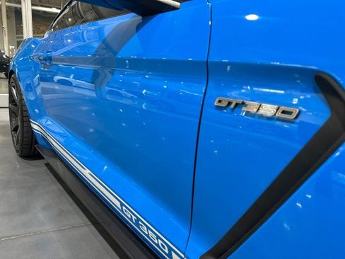 Used 2017 Ford Mustang Shelby GT350 w/ Electronics Package RWD image 12