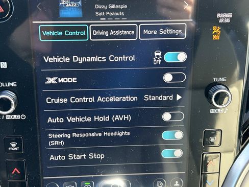 Used 2025 Subaru Outback Premium AWD/4WD image 25