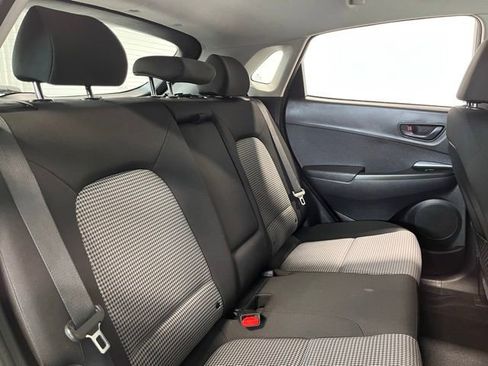 Used 2019 Hyundai Kona SE w/ Cargo Package image 13