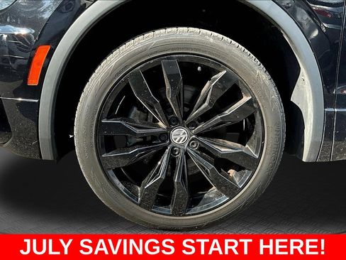 Used 2021 Volkswagen Tiguan SEL AWD/4WD image 43