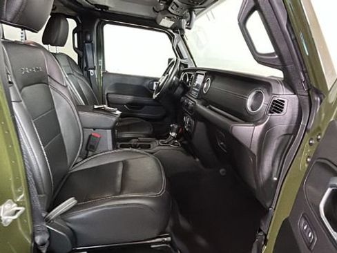 Used 2023 Jeep Wrangler Unlimited Sahara w/ Cold Weather Group AWD/4WD image 30