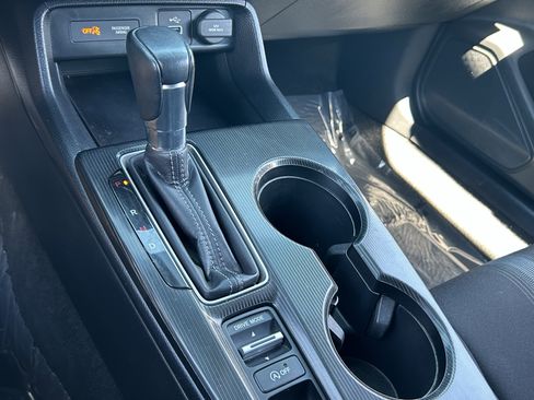 Used 2023 Honda Civic Sport image 25