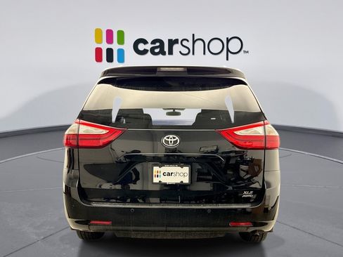 Used 2017 Toyota Sienna XLE Premium w/ Protection Package AWD/4WD image 4