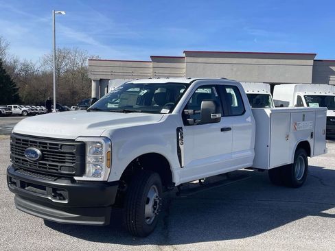 New 2025 Ford F350 XL image 7