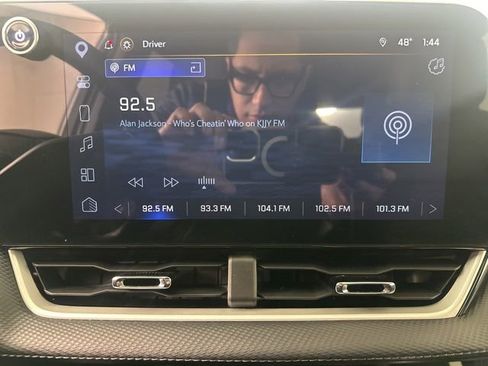 Used 2026 Chevrolet Equinox LT w/ Convenience Package II FWD image 16