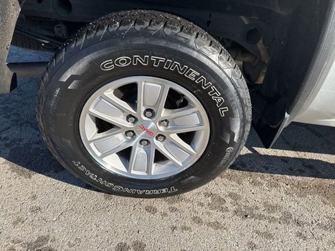 Used 2017 GMC Sierra 1500 SLE w/ SLE Value Package image 6