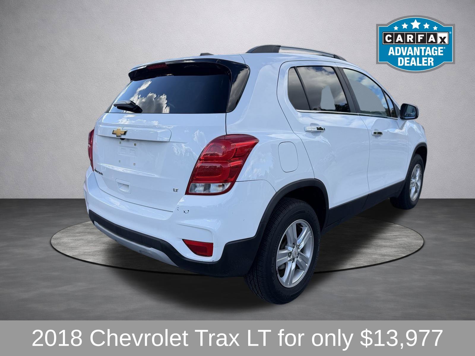 Used 2018 Chevrolet Trax LT w/ LT Convenience Package AWD/4WD image 5