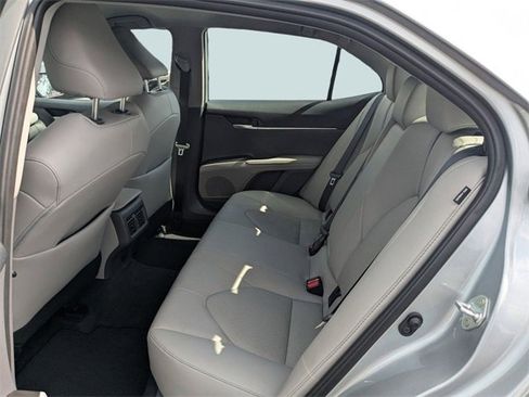 Used 2023 Toyota Camry XLE w/ Navigation Package image 12