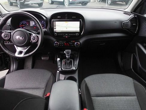 Used 2020 Kia Soul EX image 4