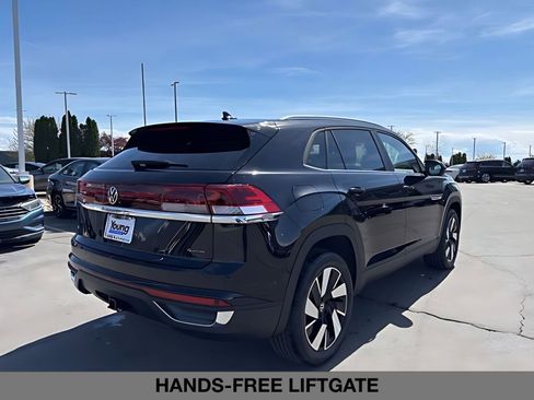 New 2026 Volkswagen Atlas Cross Sport SE AWD/4WD image 4