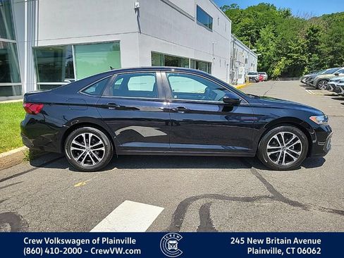 Certified 2024 Volkswagen Jetta Sport FWD image 33