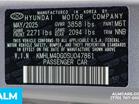 Used 2025 Hyundai Elantra Sport FWD image 57